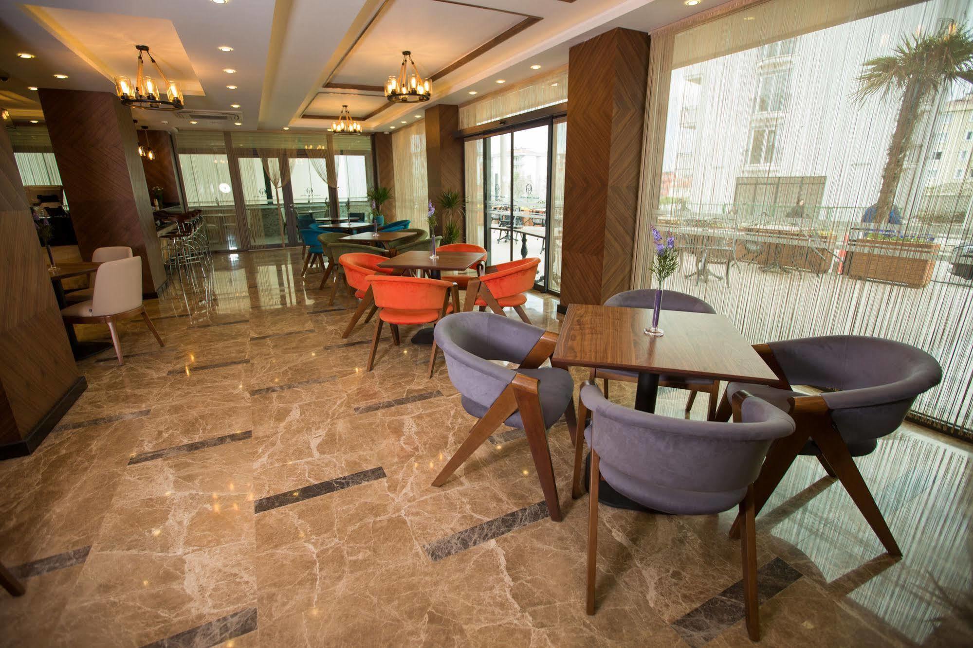 Goeruekle Gueler Park Hotel Exterior photo