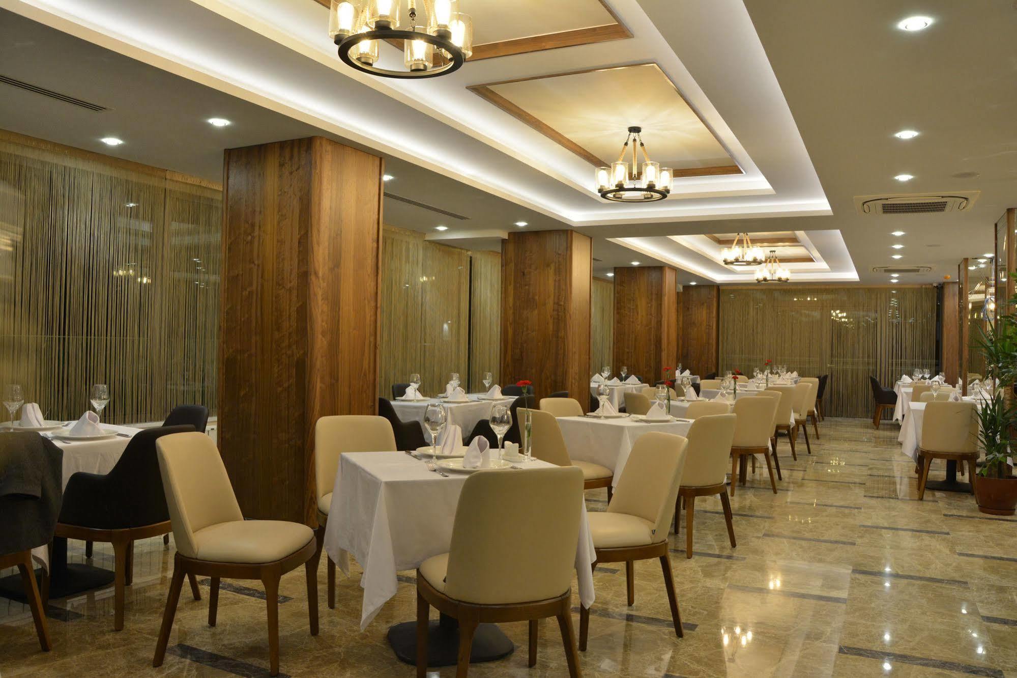 Goeruekle Gueler Park Hotel Exterior photo